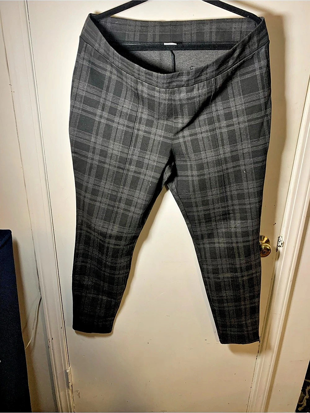 Time and Tru Plaid Leggings in Gray & Black Size XXL (20)